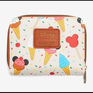 Disney Loungefly Mickey Mouse Wallet Sorter